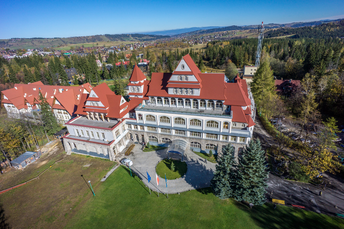 GERARD Heritage Spanish Red Heritage Spanish red, Poland, Zakopane hospital